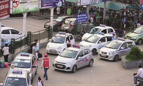 'Không thể đối xử taxi công nghệ giống taxi truyền thống'